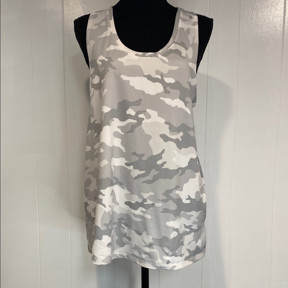 Athletic Works Tank Top Camo Workout Athletic Soft Gray and White Size Medium